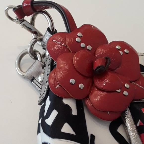 Coach clutch NWOT - Picture 4 of 8